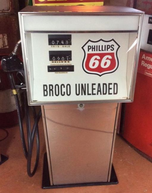 1970s Phillips 66 Bennett Gas Pump